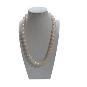 Vintage Japan Peach Moonglow Lucite Faux Pearl Beaded Necklace Box Clasp 20"